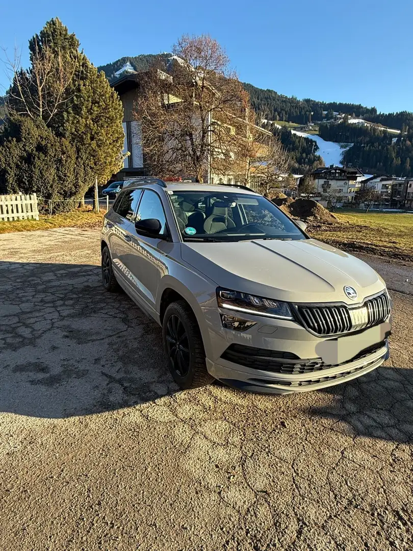 Skoda Karoq 2,0 TDI SCR 4x4 Sportline DSG Grau - 2
