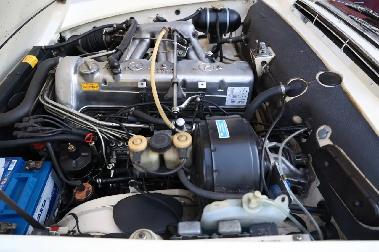 Mercedes-Benz 280 SL, Handschaltung, komplett restauriert, foto 6