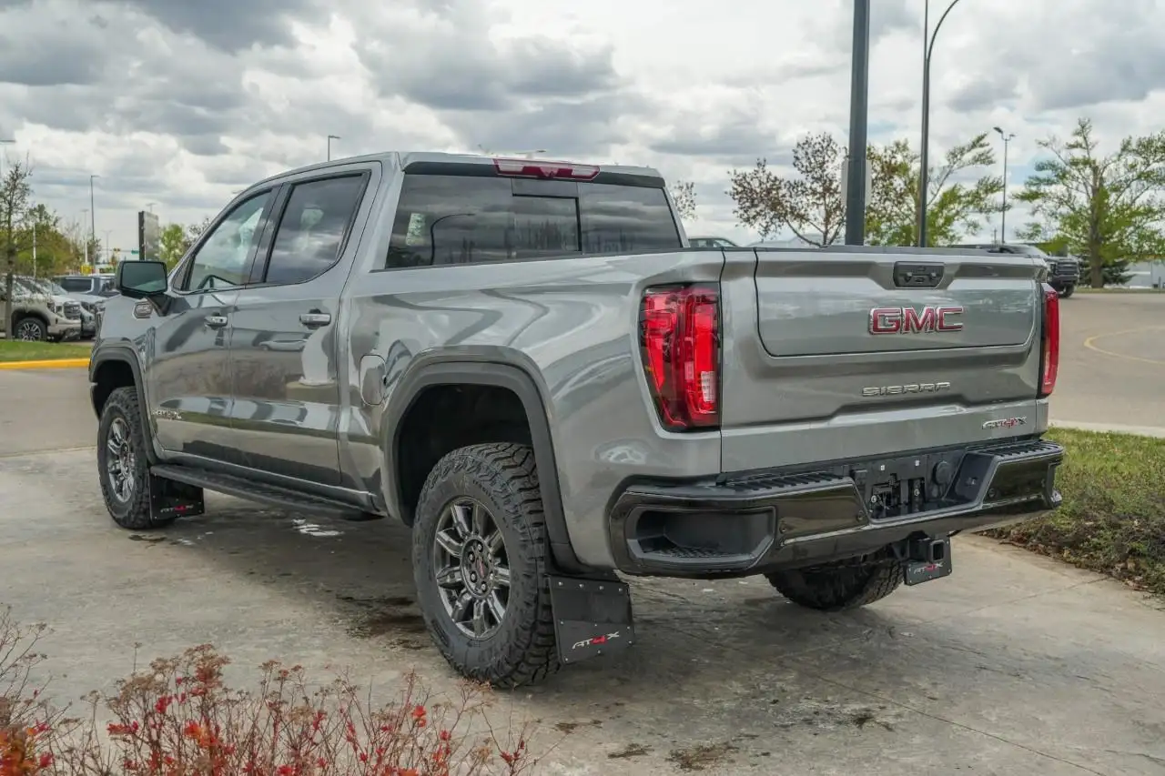 GMC Sierra 1500 снимка GMC Sierra 1500