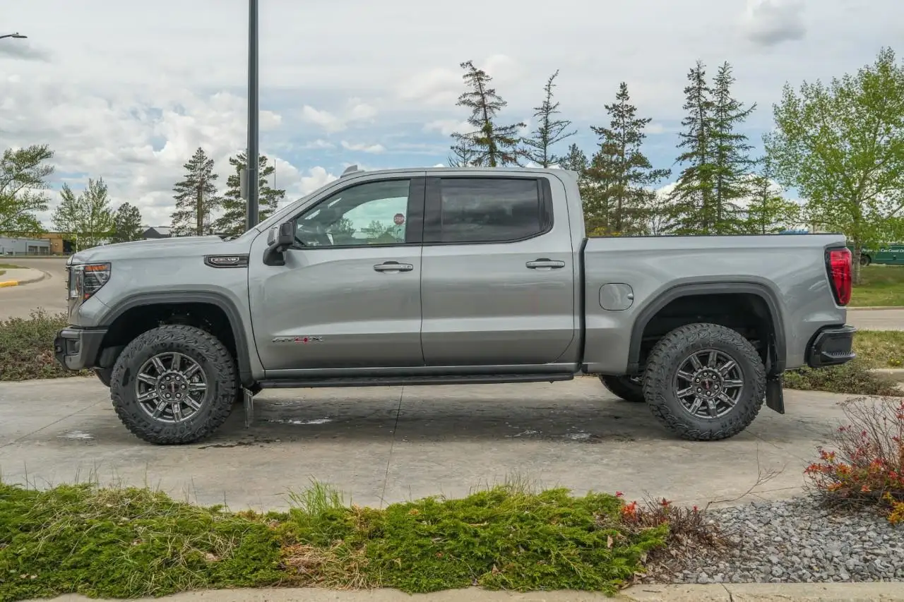 GMC Sierra 1500 снимка GMC Sierra 1500