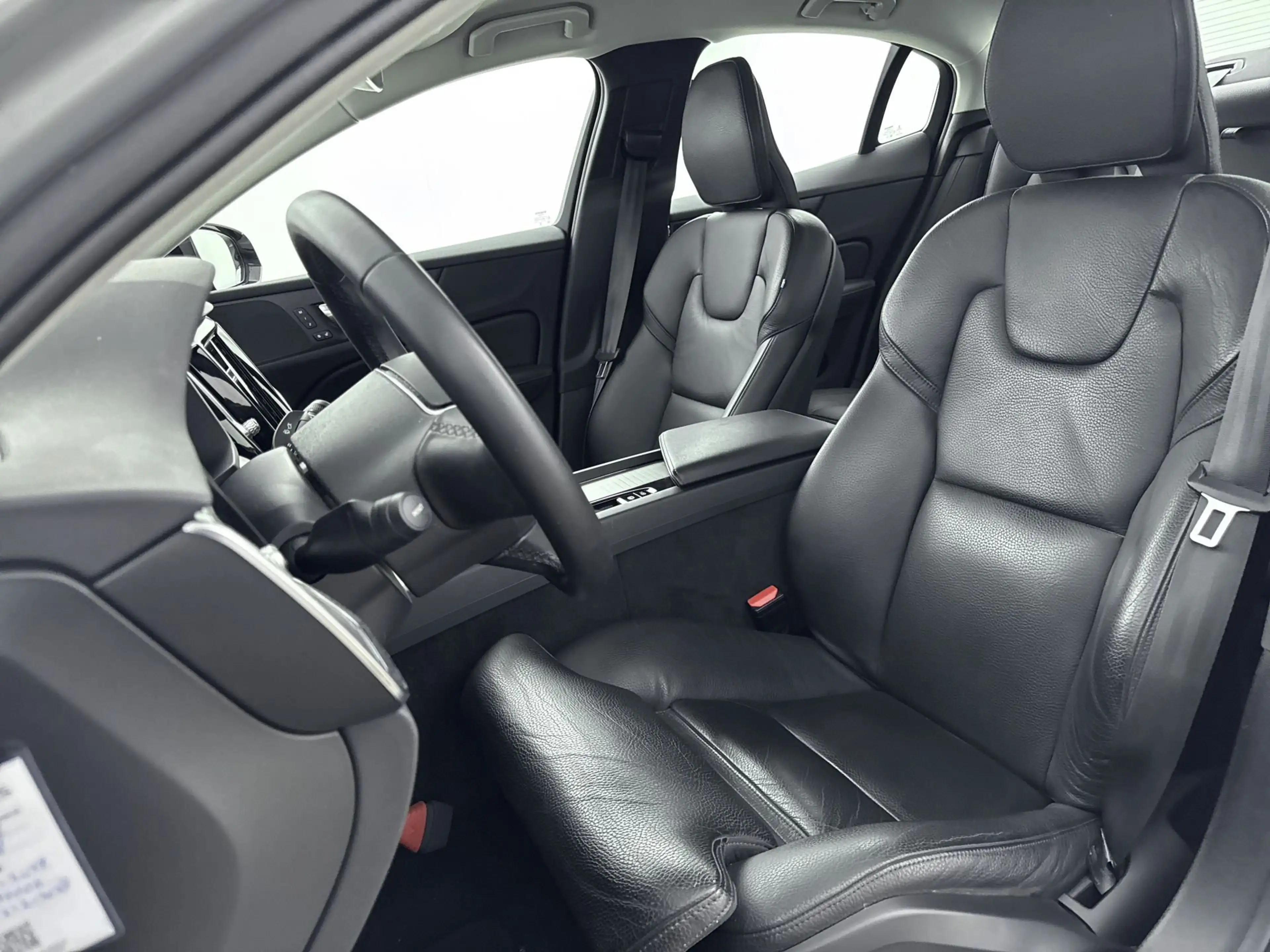 Volvo S60 2.0 B4 Plus Dark | PDC V+A en Camera | Adaptive Cr — photo 29