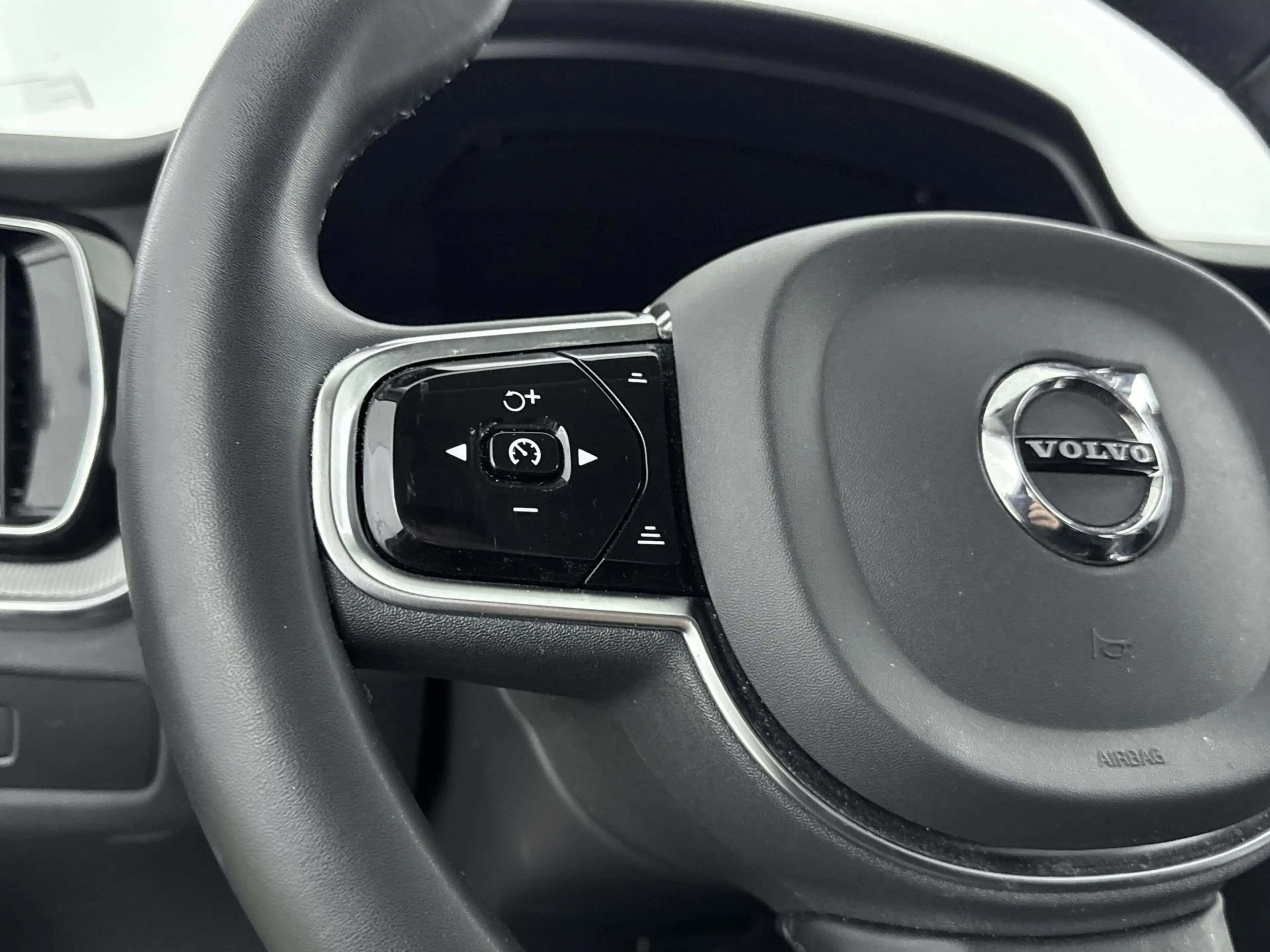 Volvo S60 2.0 B4 Plus Dark | PDC V+A en Camera | Adaptive Cr — photo 16