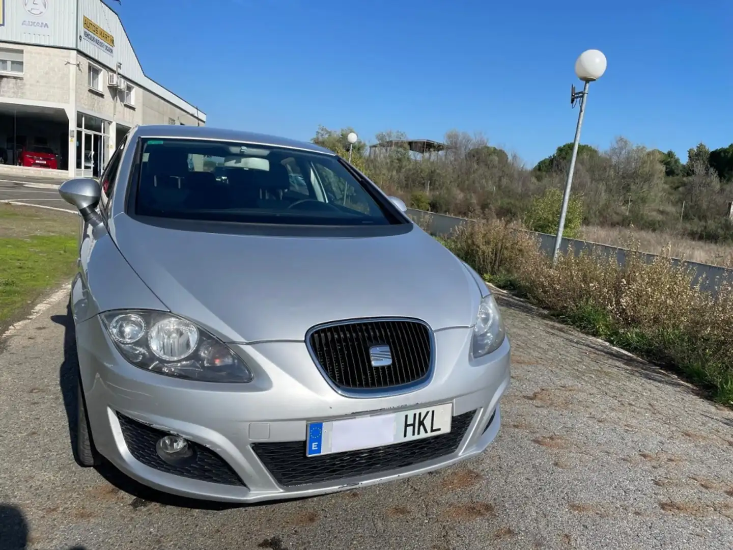 SEAT Leon 1.6TDI CR Reference Gris - 2
