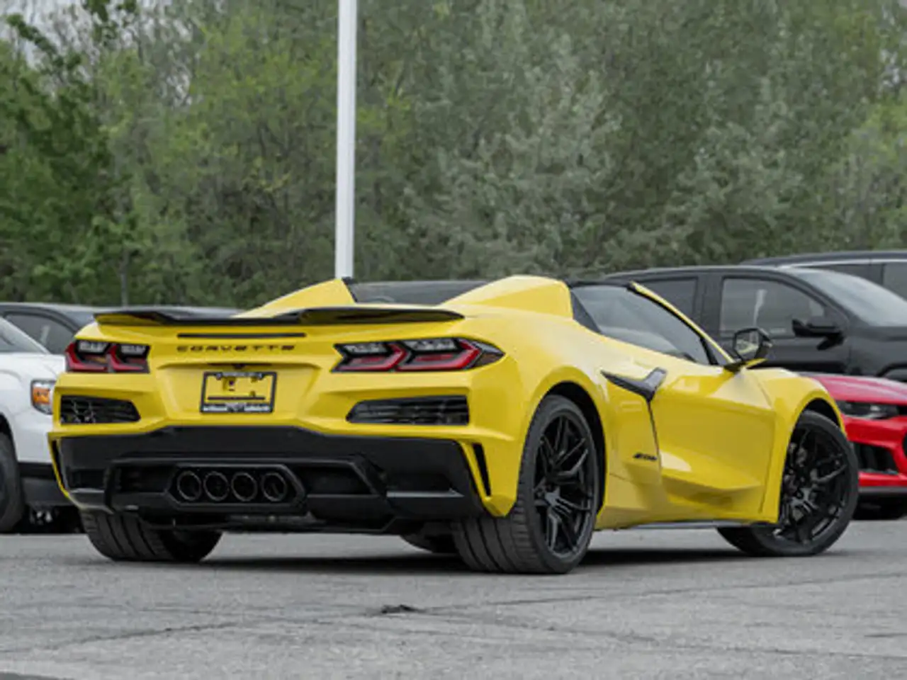 Chevrolet Corvette снимка Chevrolet Corvette