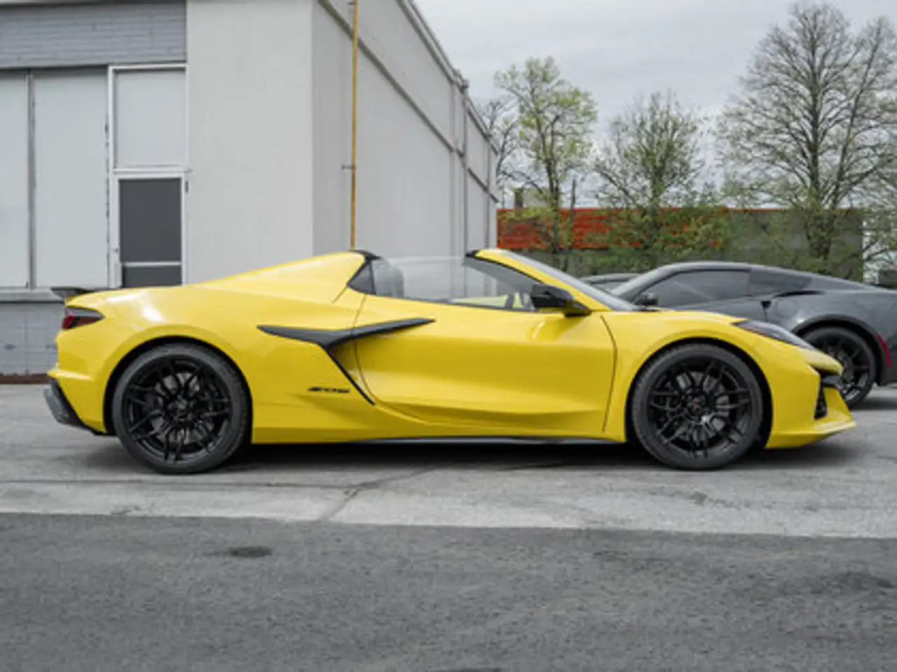 Chevrolet Corvette снимка Chevrolet Corvette