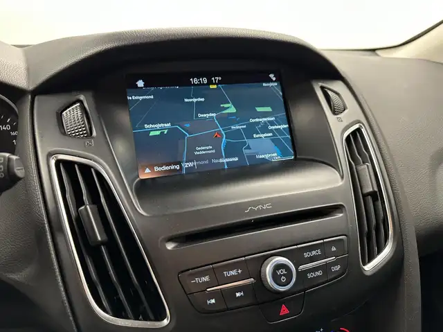 Ford Focus view 25