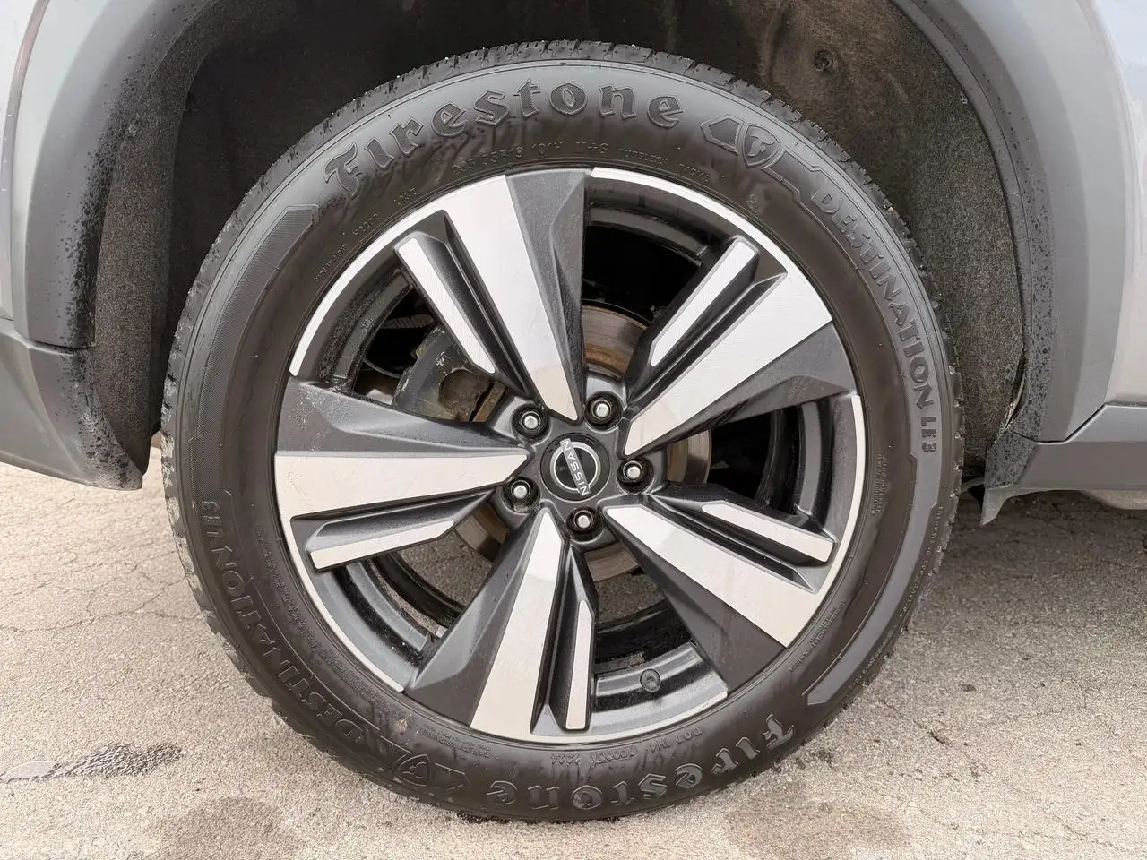 Nissan Rogue снимка Nissan Rogue