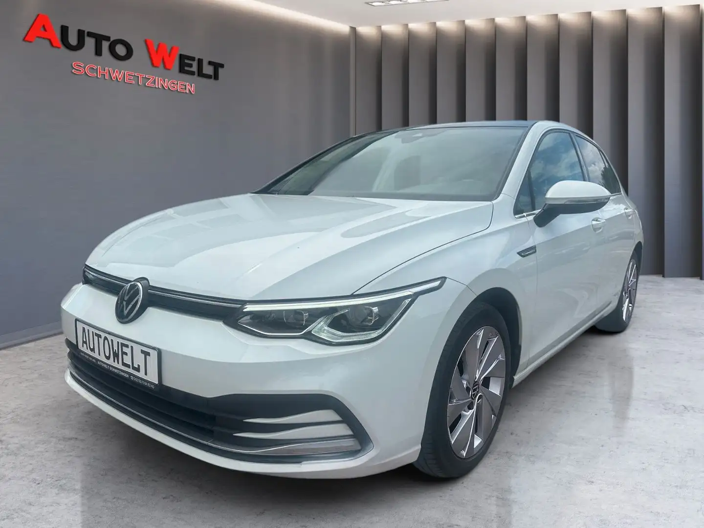 Volkswagen Golf VIII Lim. Style/LED/Pano/ACC/Massage/8-fach Weiß - 1