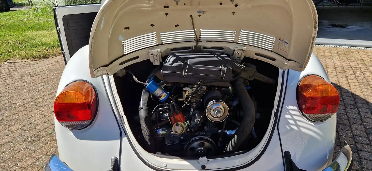 Volkswagen Coccinelle 1303 Cabriolet, foto 7