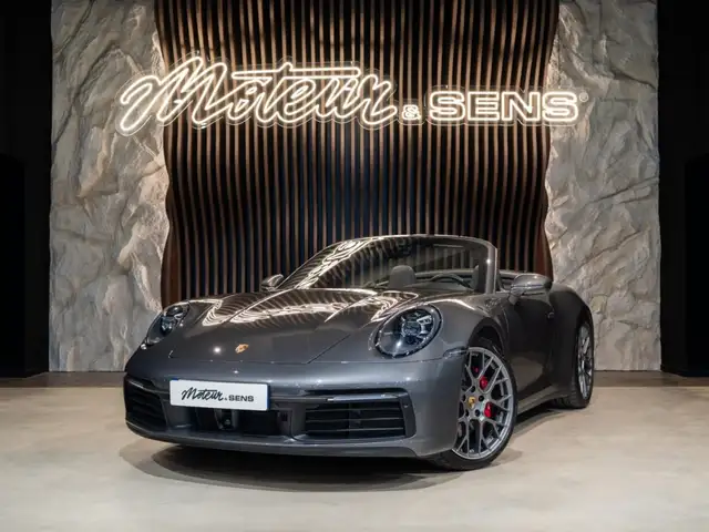 Porsche 992
