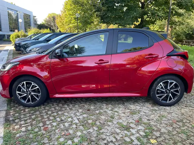 Toyota Yaris view 2