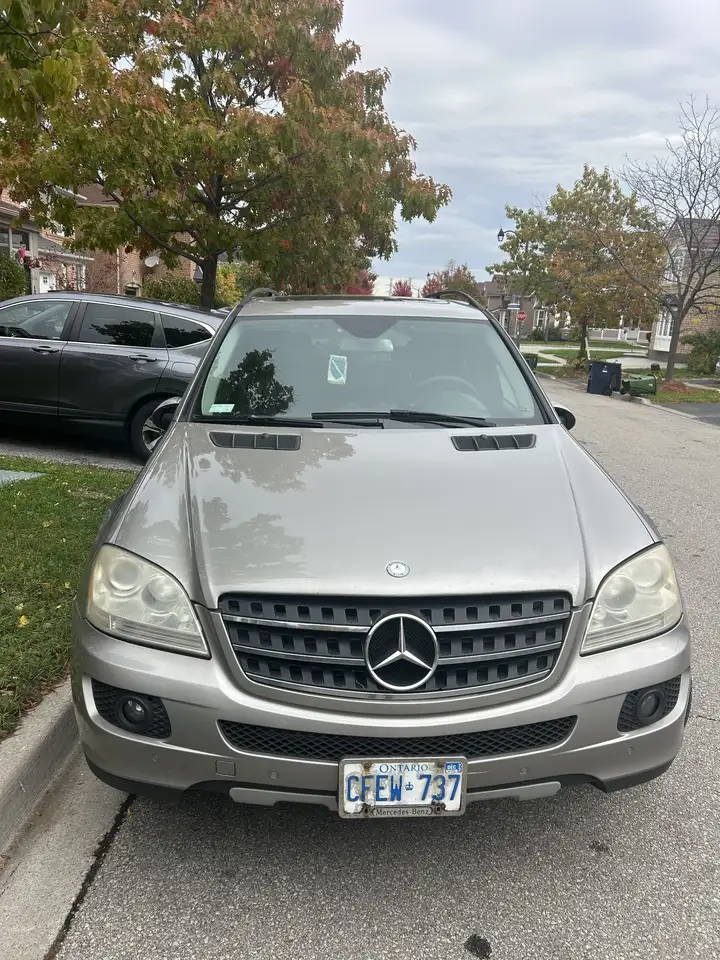 Mercedes-Benz M-Class снимка Mercedes-Benz M-Class