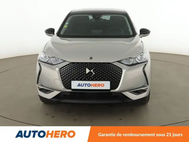 DS Automobiles DS 3 Crossback view 9