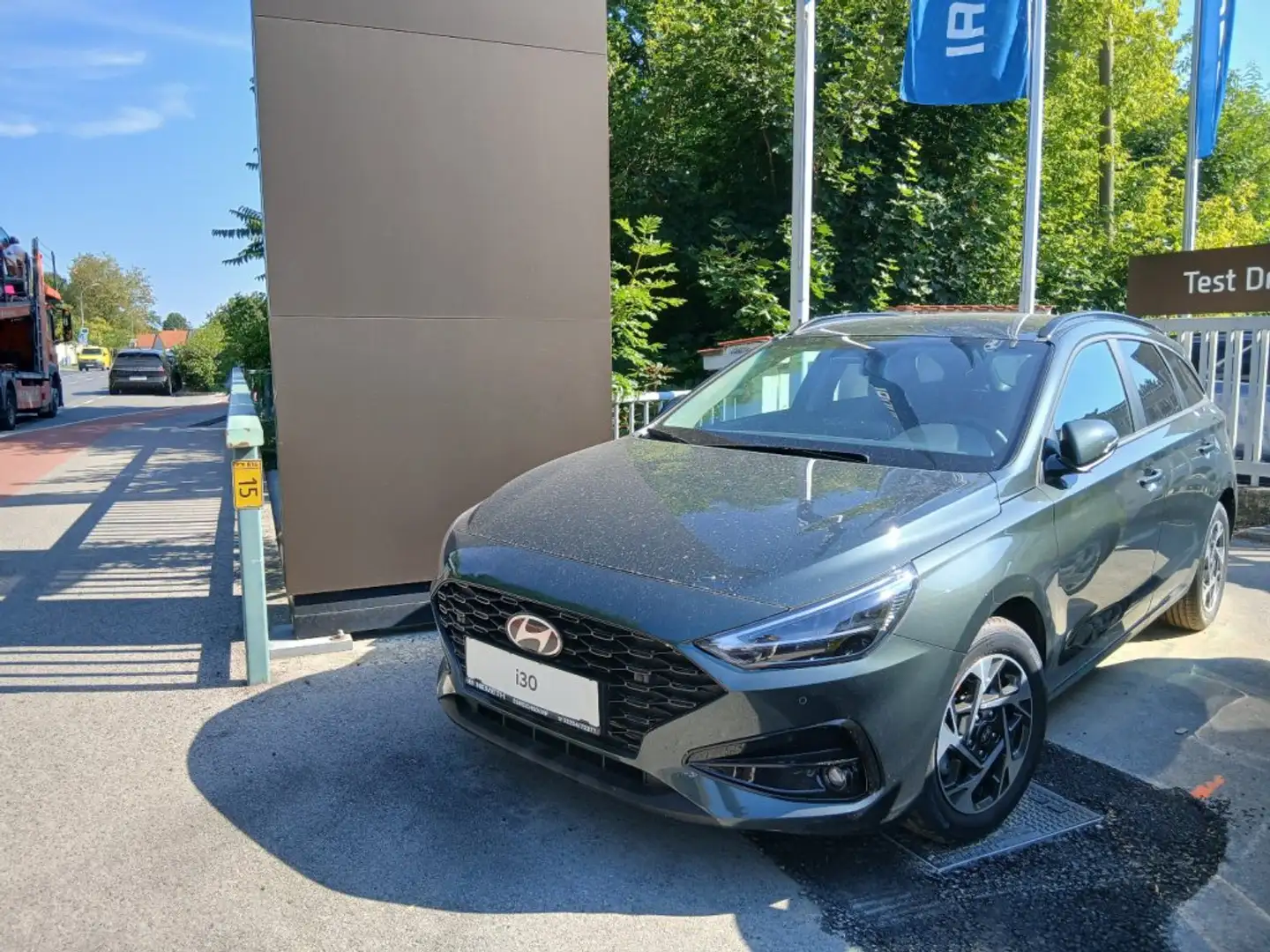Hyundai i30 Kombi - PD Comfort Line 1.0 T-GDI c6kc1-OO3 Grün - 1