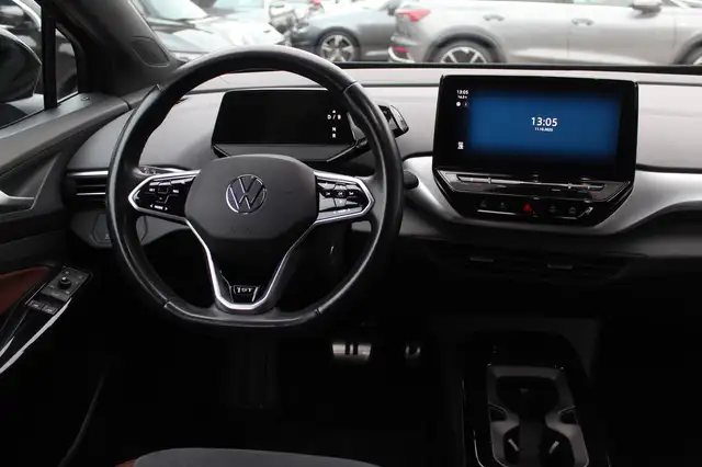 Volkswagen ID.4 view 9