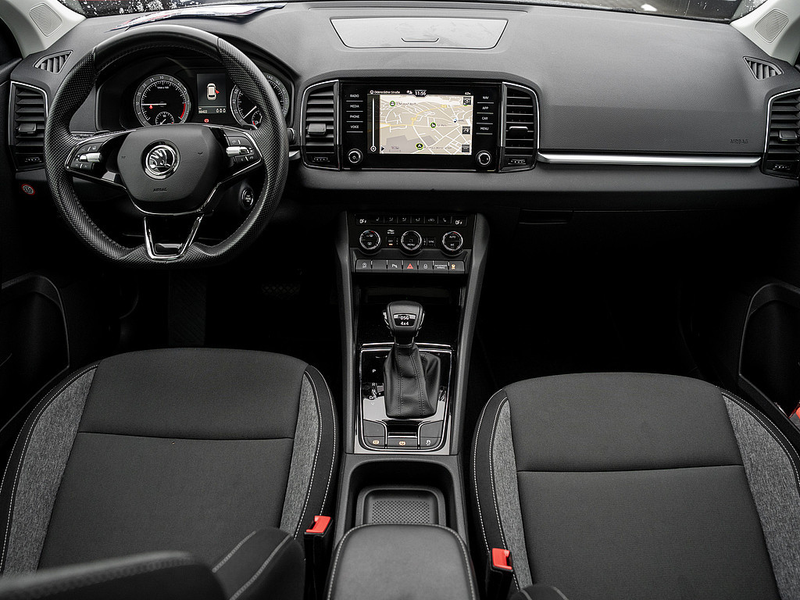 Skoda Karoq 2.0 TDI Drive 4x4 DSG AHK PANO Kam Navi — photo 6
