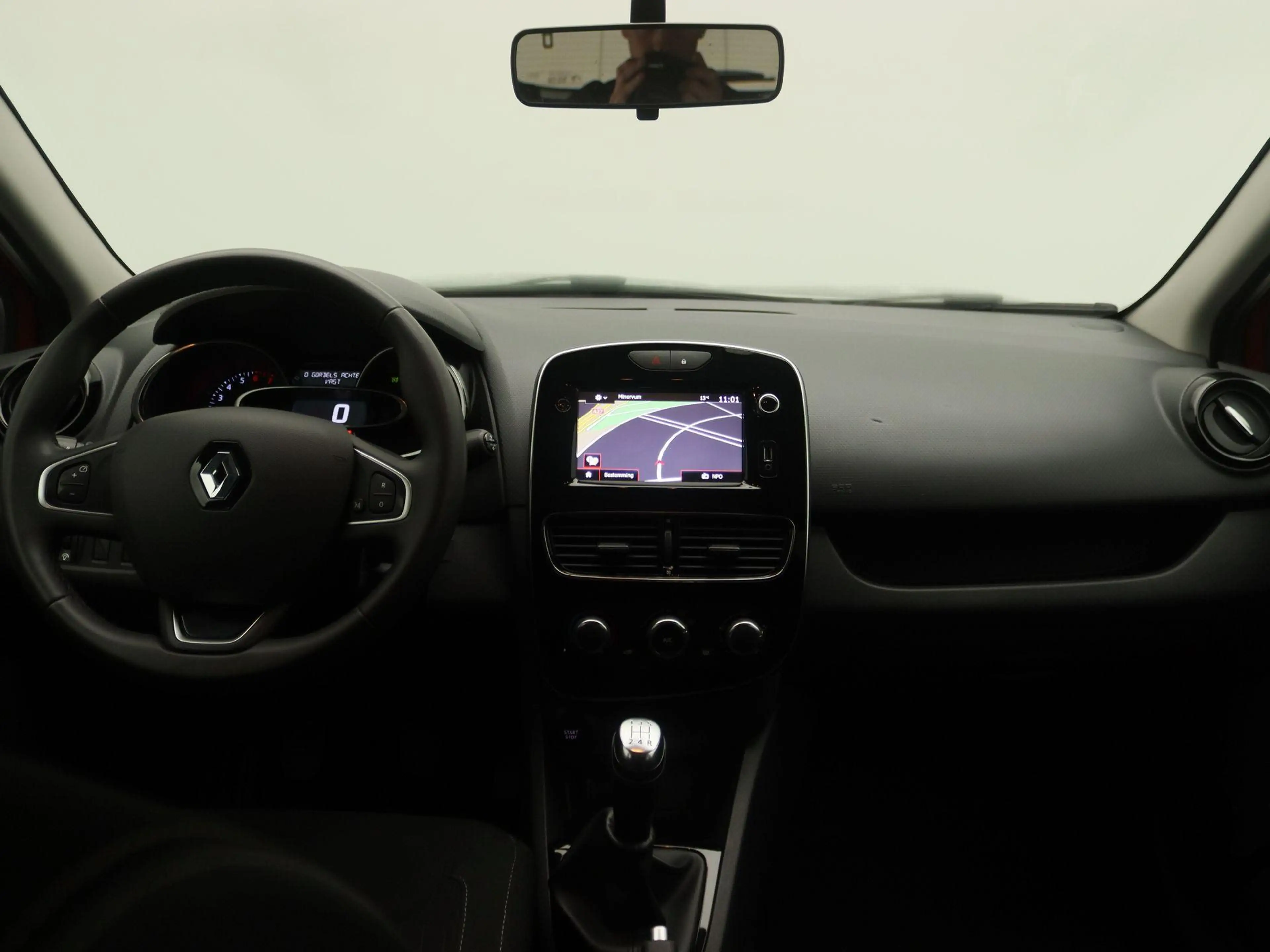 Renault Clio Estate TCe 90 Limited | Medianav incl. Apple CarPl — photo 7
