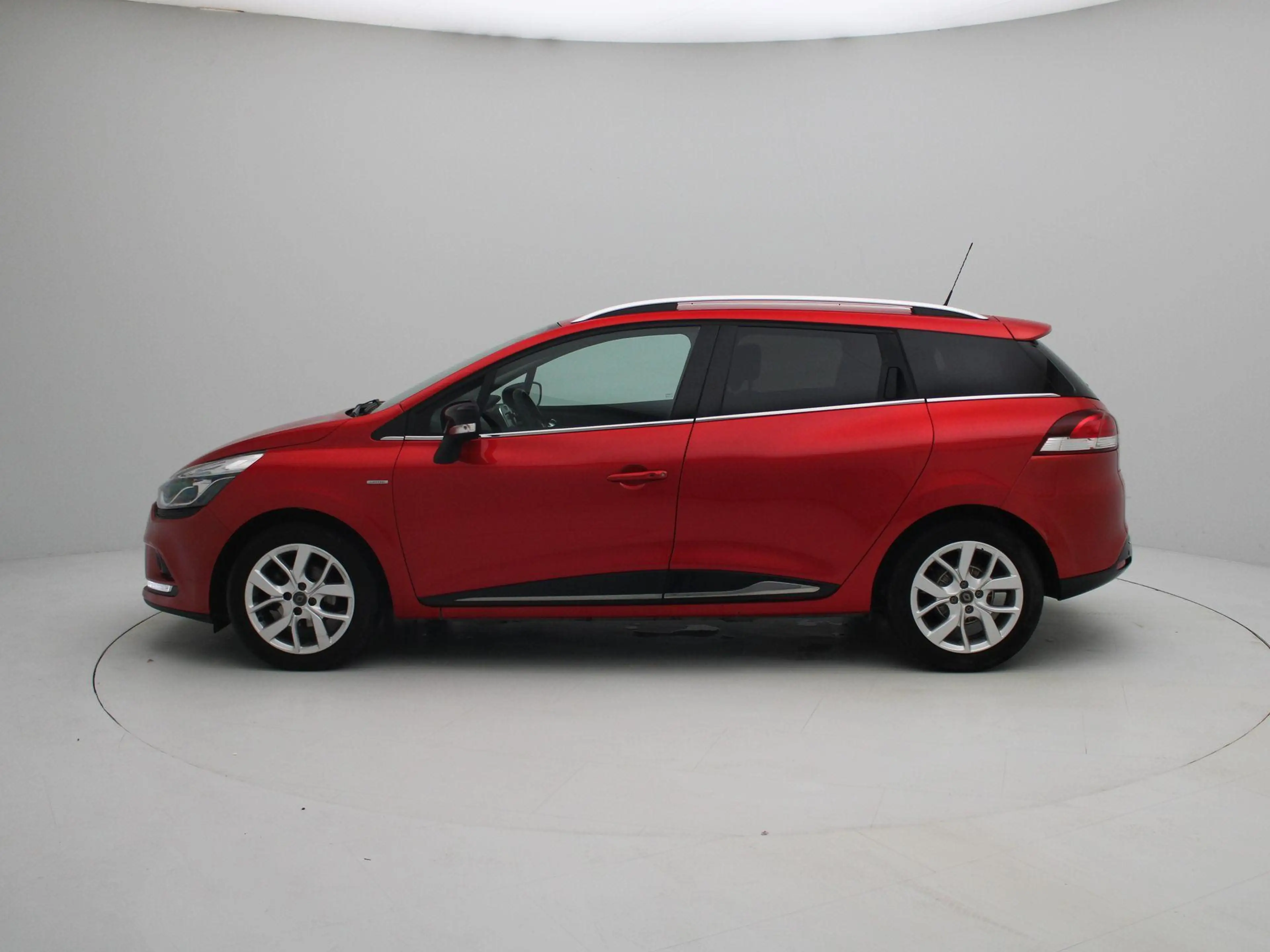 Renault Clio Estate TCe 90 Limited | Medianav incl. Apple CarPl — photo 4