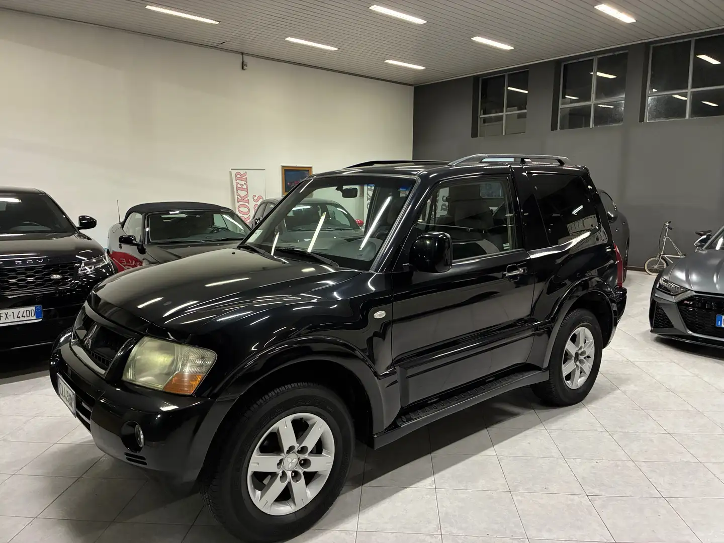 Mitsubishi Pajero Pajero 3.2 tdi 16v di-d Invite - 3 porte Nero - 1