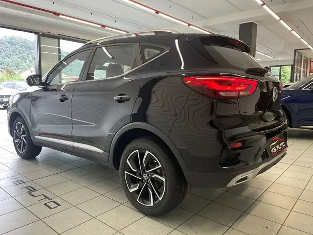 MG ZS view 5