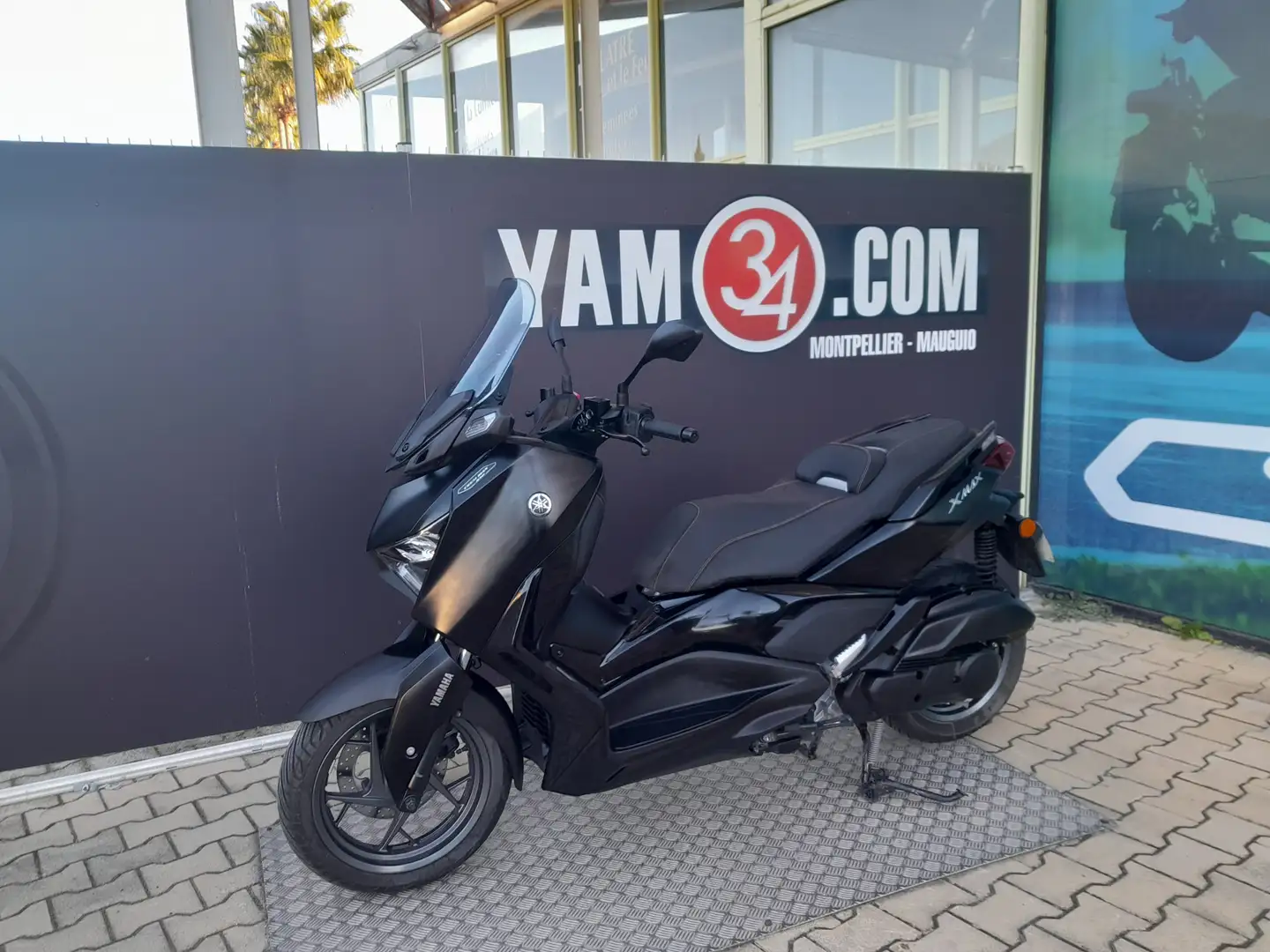Yamaha X-Max 125 Noir - 2