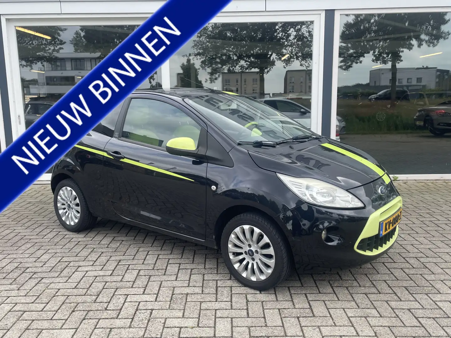 Ford Ka/Ka+ 1.2 Titanium Pano / Airco / LMV / Sportief! Zwart - 1