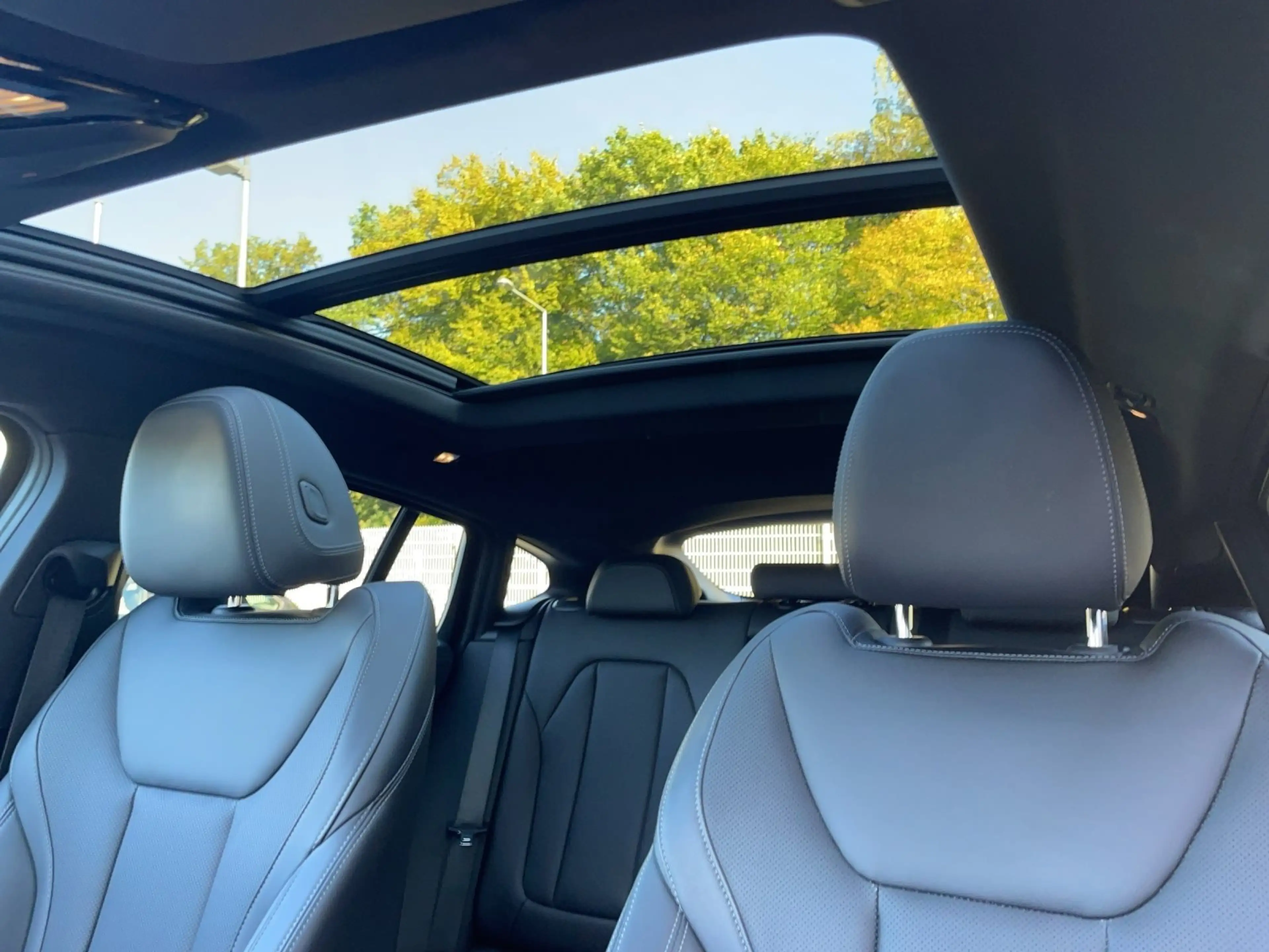 BMW X4 M 40d AHK/ DrivAss Prof./ Laser/ HUD/ Standhzg./ Pan — photo 15