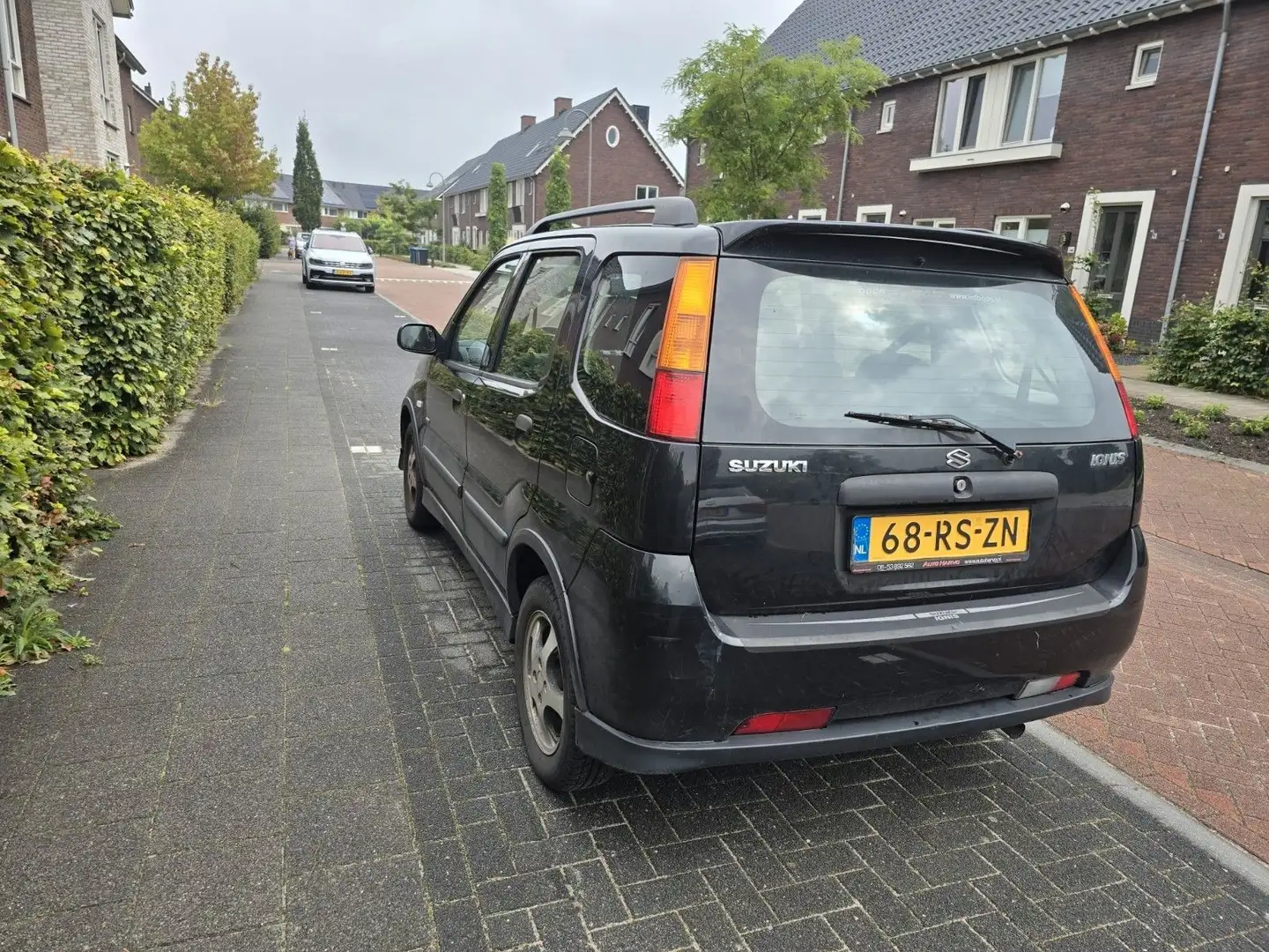 Suzuki Ignis 1.5-16V Exclusive Černá - 1