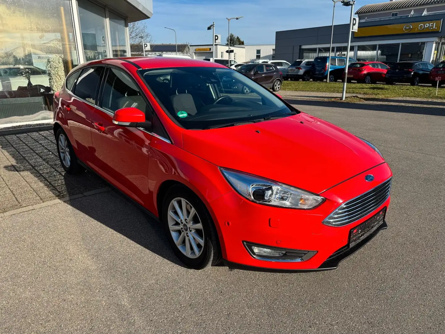 Ford Focus 2.0 150 PS Titanium"KD-NEU"TÜV-NEU"GARANTI Rot - 2