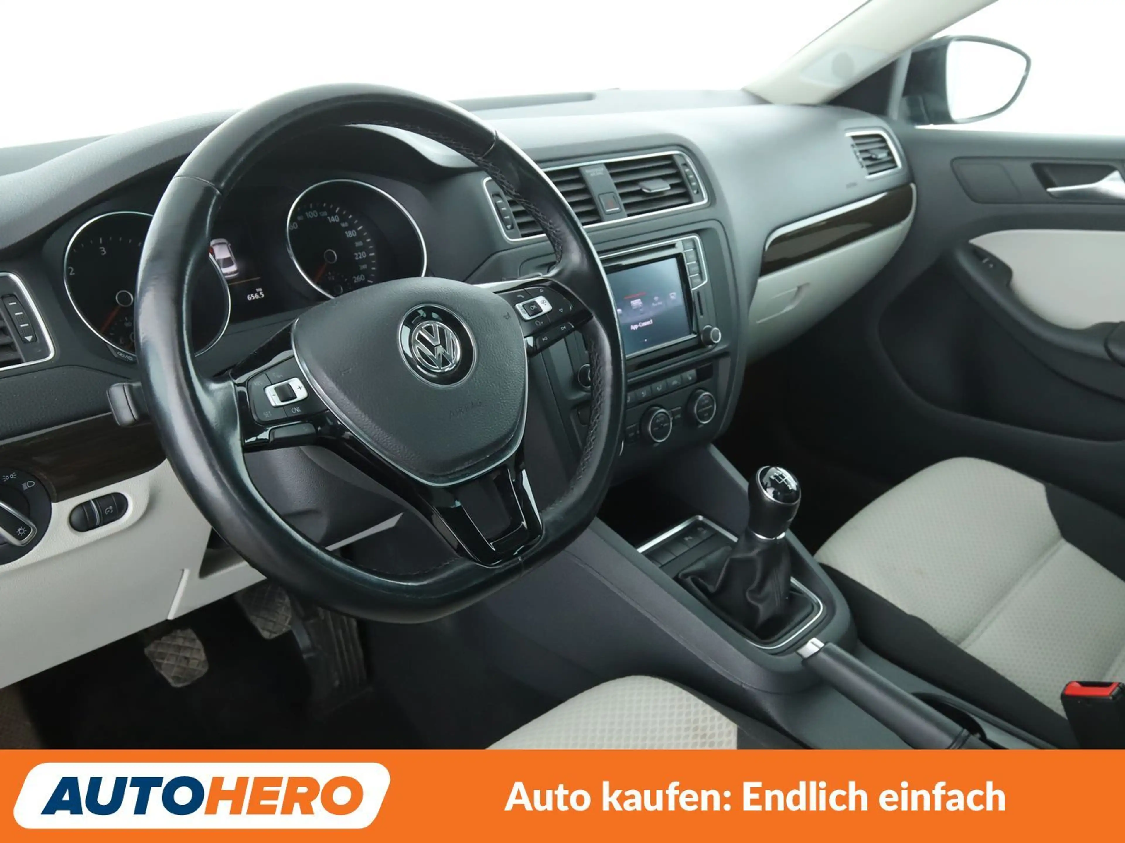 Volkswagen Jetta 2.0 TDI BlueMotion*NAVI*CAM*TEMPO*SHZ* — photo 11