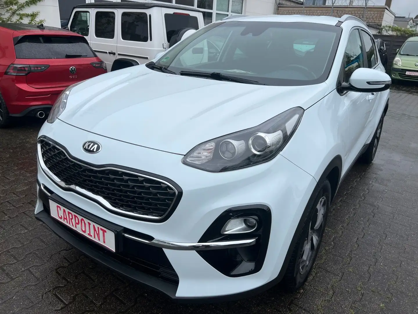 Kia Sportage Vision 2WD NAVI/KAMERA/ GARANIE 04/2026 Weiß - 1
