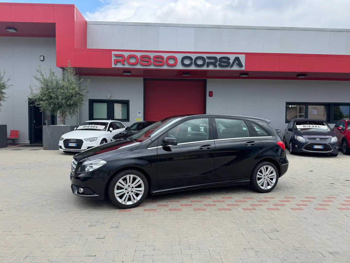Mercedes-Benz B 200 Executive Full edition AUTOM UNIPRO Noir - 1