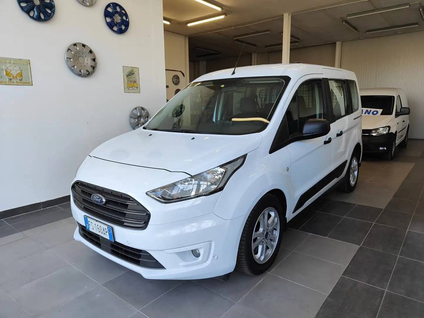 Ford Tourneo Connect 1.5 TDCI 120 cv Powerschift Titanium Autocarro N1 Bianco - 1