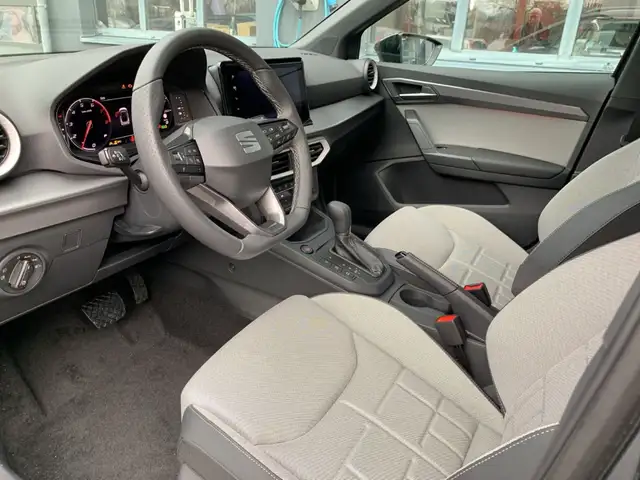 Seat Arona view 10