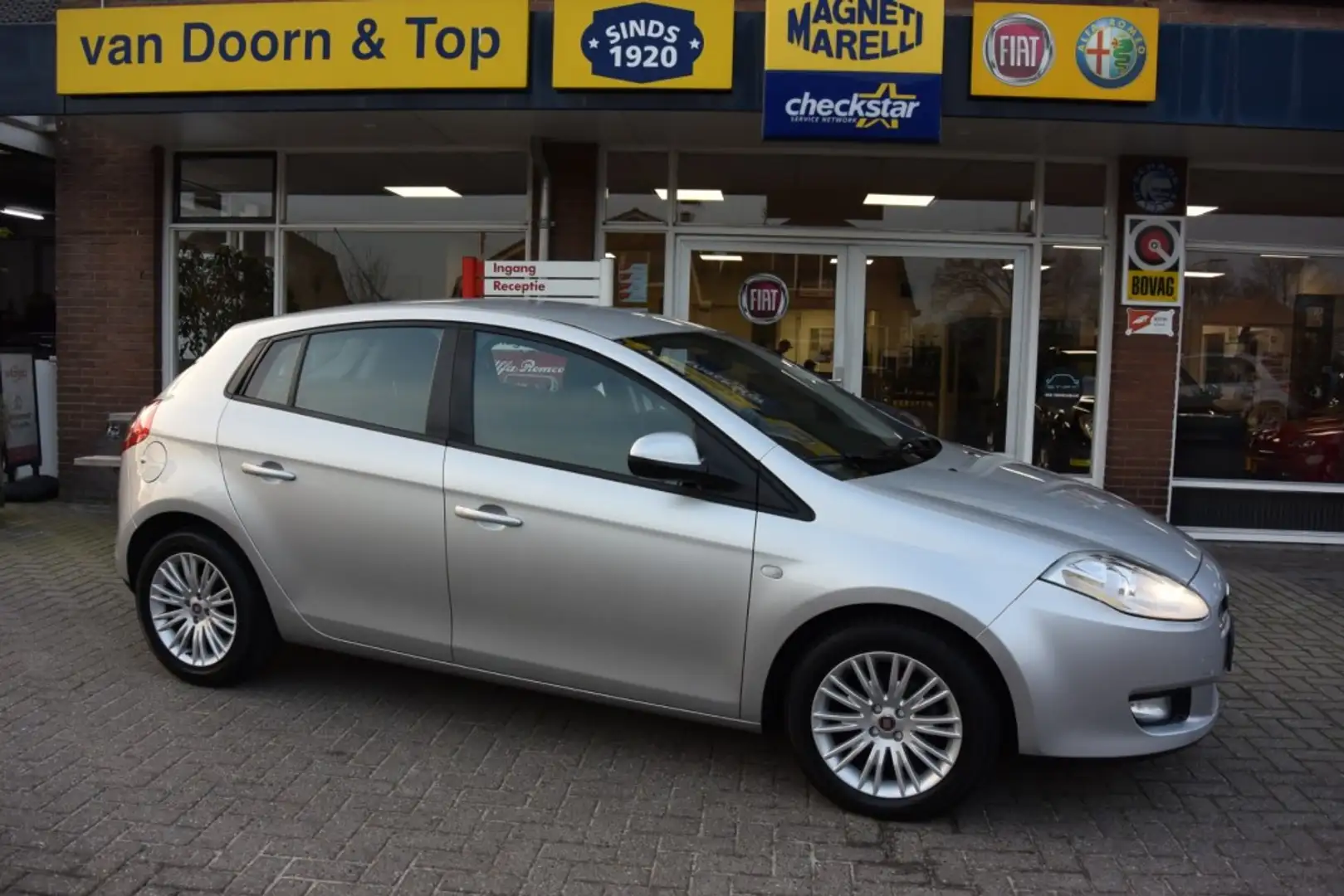 Fiat Bravo 1.4 CORPORATE Gris - 1