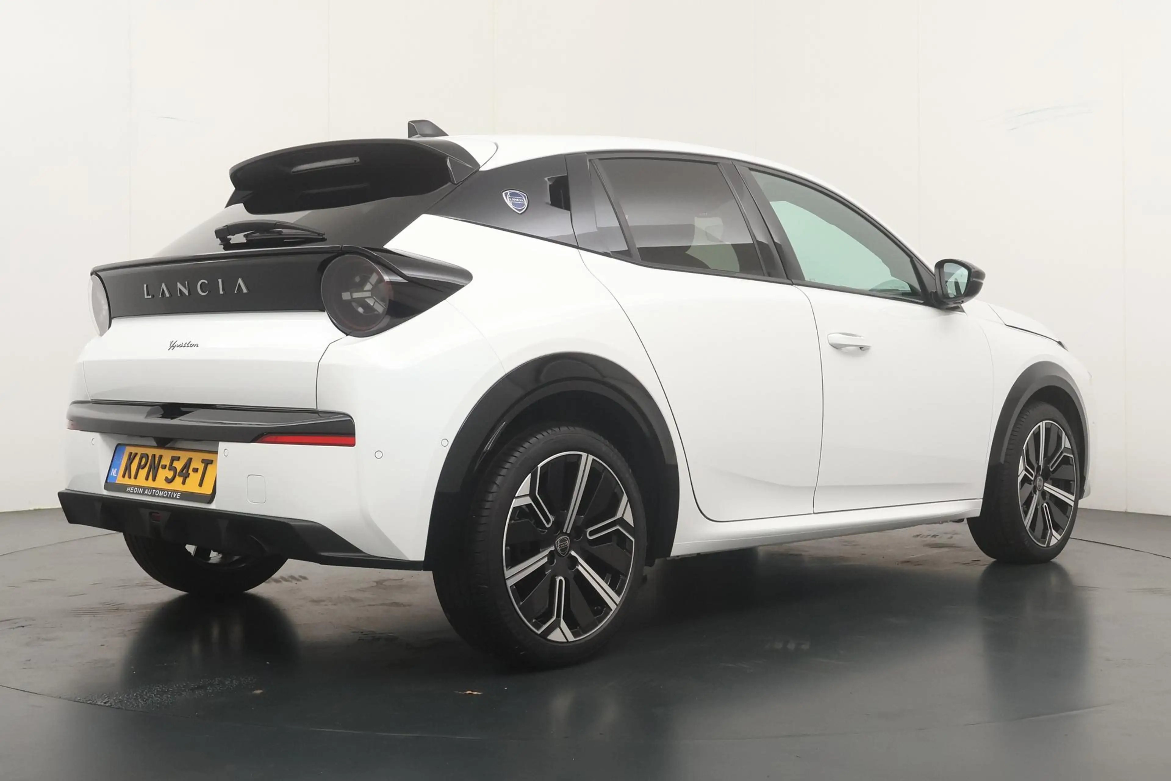 Lancia Ypsilon 1.2 110pk Turbo Hybrid LX Automaat | Parkeer Camer — photo 2