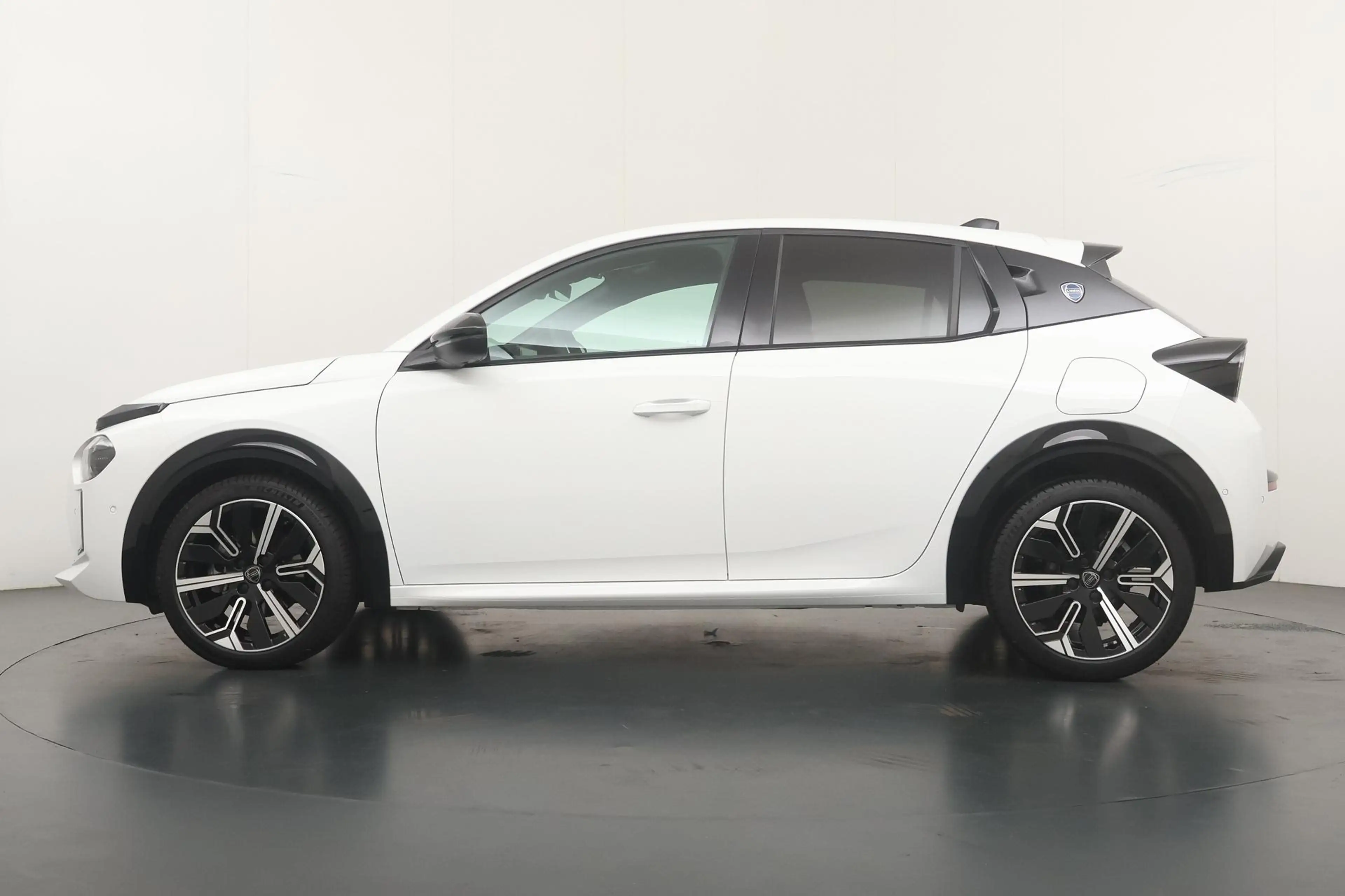 Lancia Ypsilon 1.2 110pk Turbo Hybrid LX Automaat | Parkeer Camer — photo 3