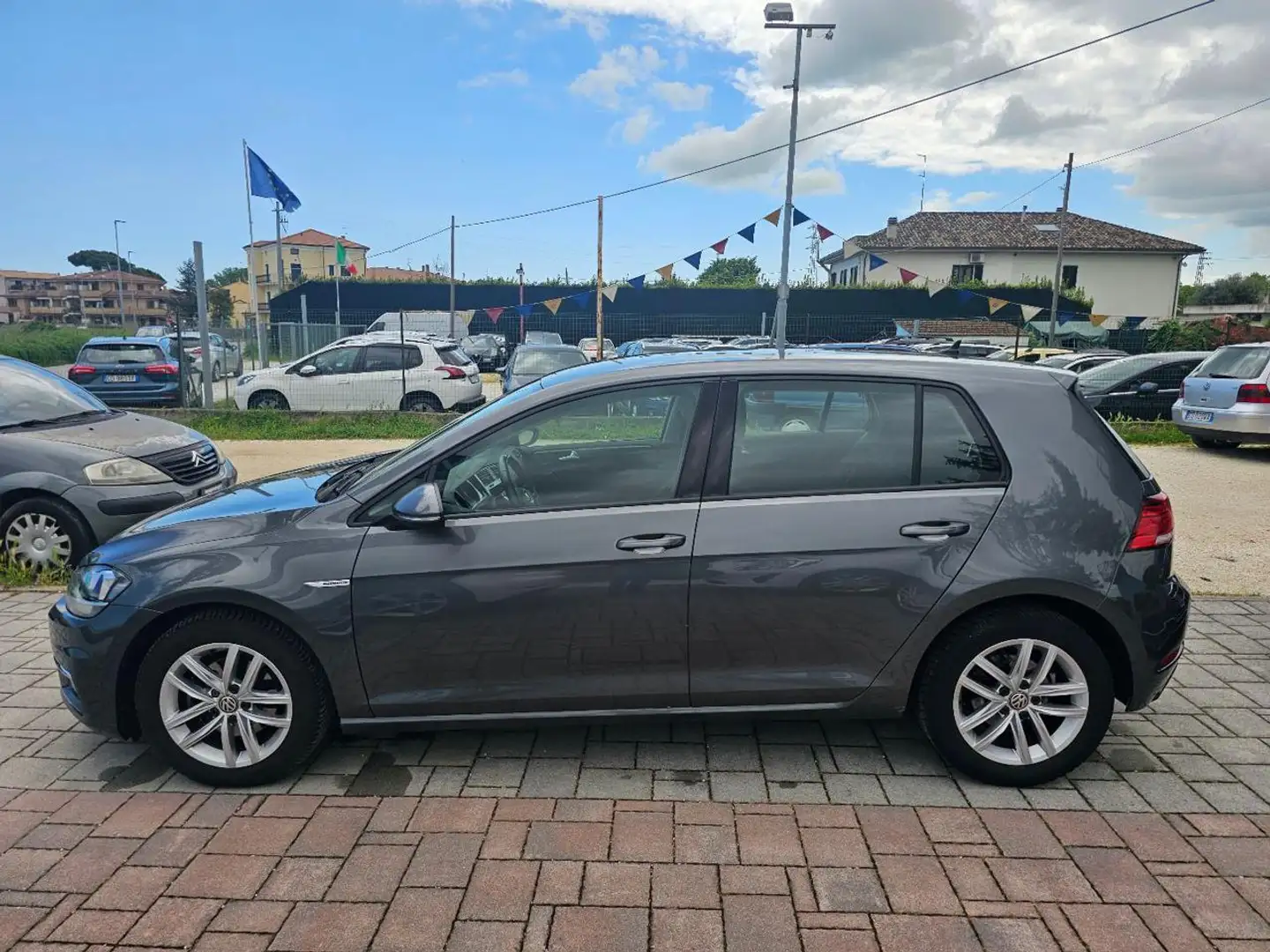 Volkswagen Golf 1.5 TGI DSG 5p. Business BlueMotion Technology Gris - 2