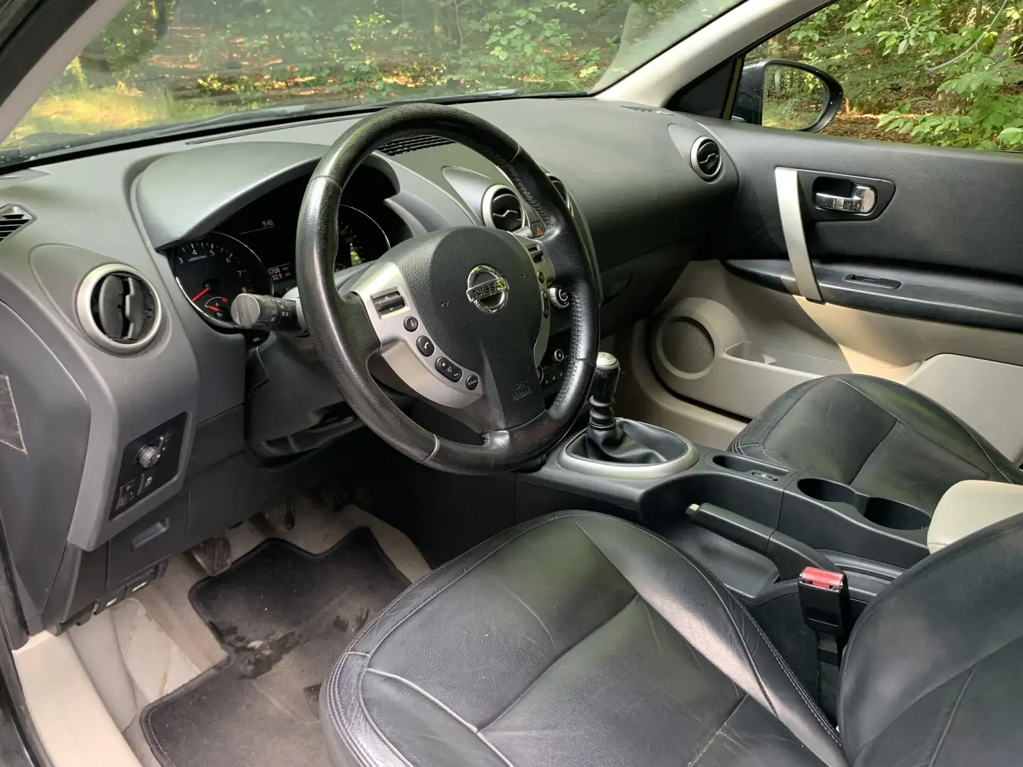 Nissan Qashqai+2 2.0 Optima Climate controle, Leder, Trekhaak, Pano Zwart - 2