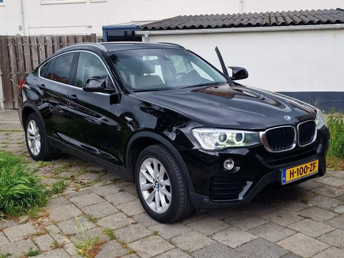 BMW X4 X4 XDRIVE20D Černá - 2
