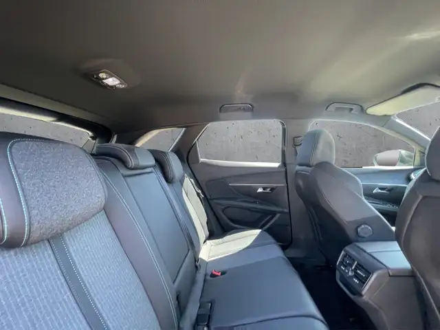 Peugeot 3008 view 14