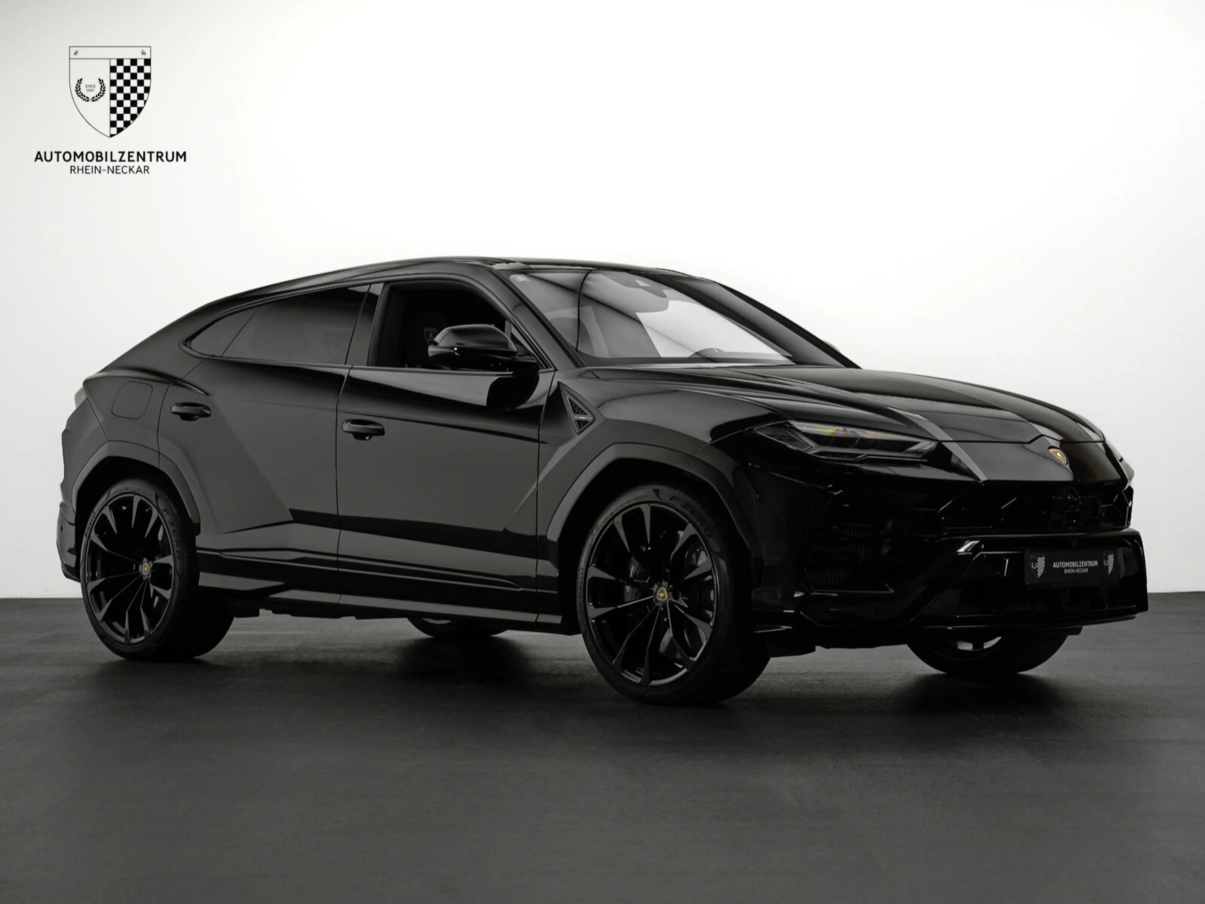 Lamborghini Urus Urus RearEntertainment/FullADAS/Style/Pano/B&O — photo 9