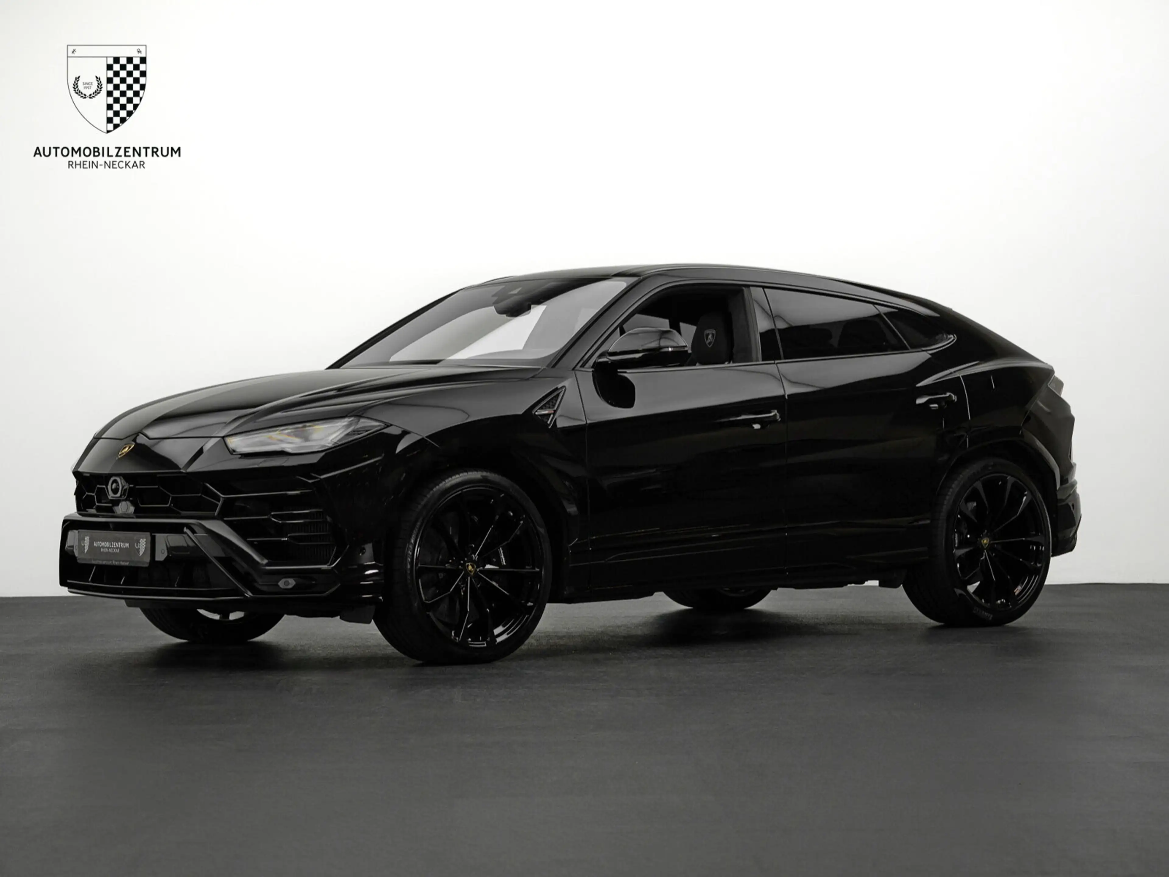 Lamborghini Urus Urus RearEntertainment/FullADAS/Style/Pano/B&O — photo 3