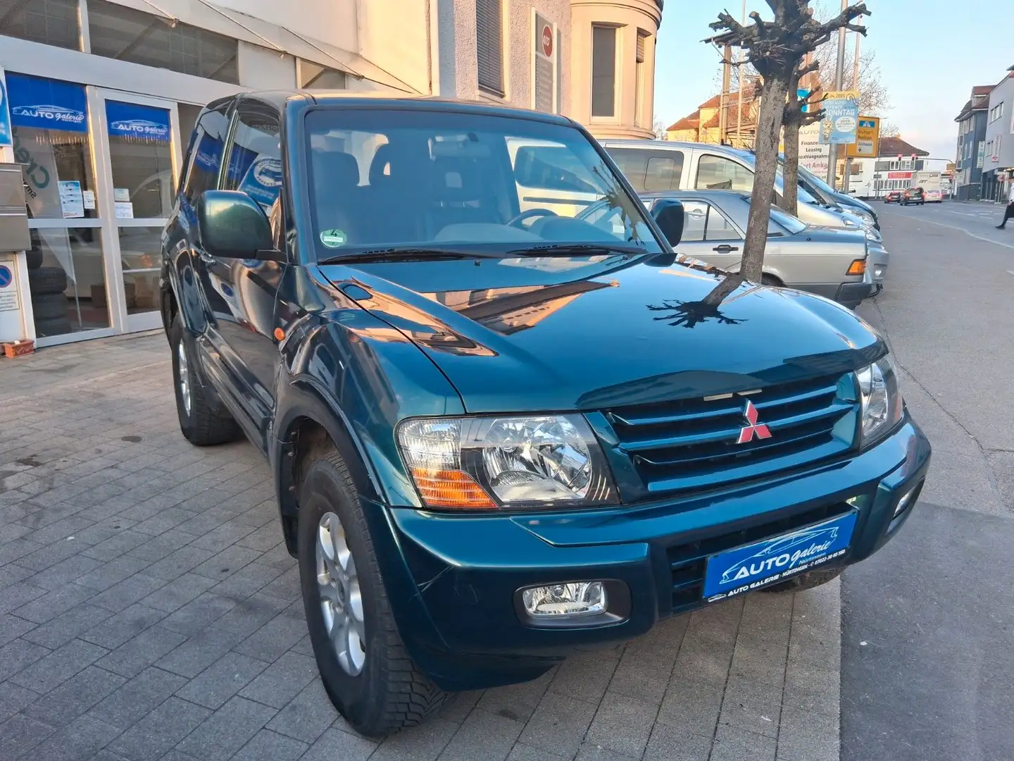 Mitsubishi Pajero 3,5 GDI Elegance /DE-fzg/Leder/II Hand/ Vert - 2