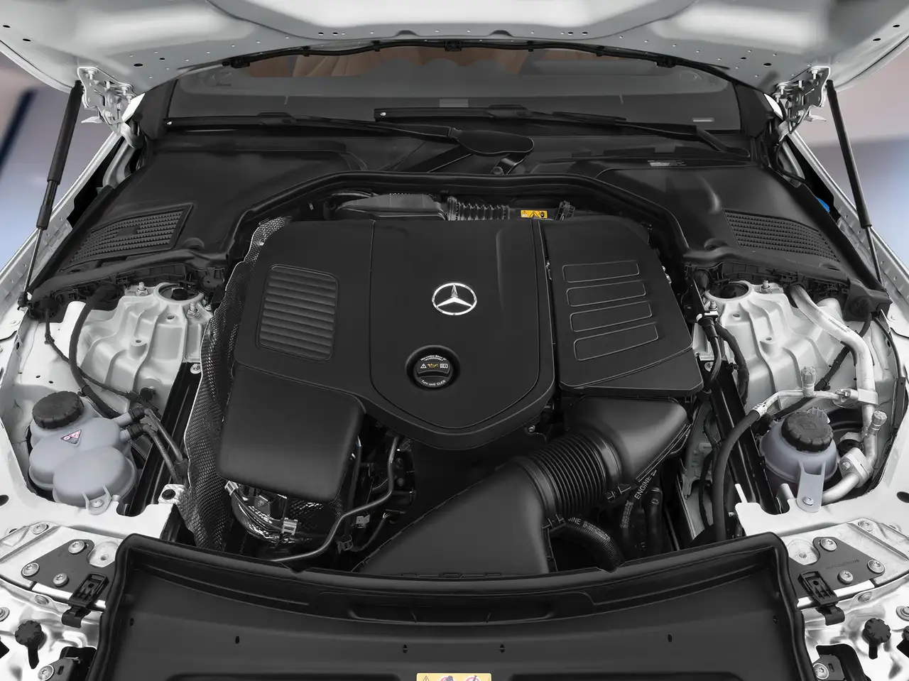 Mercedes-Benz CLE снимка Mercedes-Benz CLE