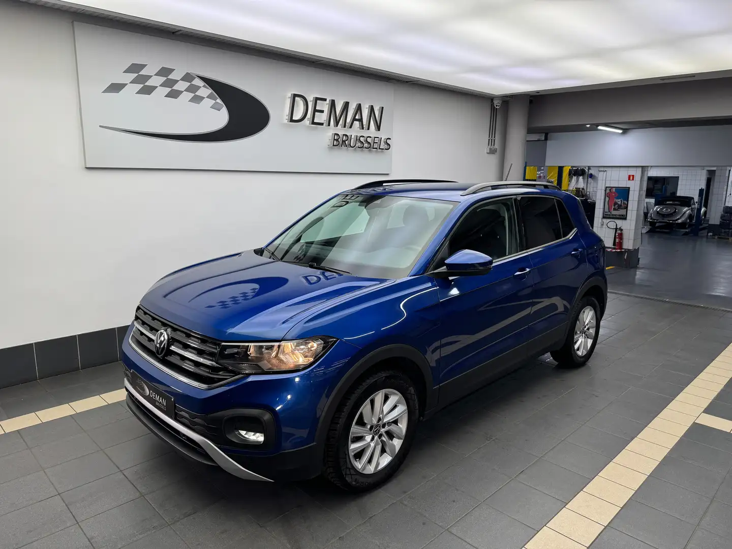 Volkswagen T-Cross 1.0i DSG 7 Azul - 1
