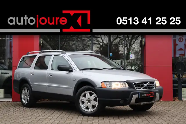 Volvo XC70 2.5 T Kinetic AWD | Youngtimer | Rijklaar | 5-Cili