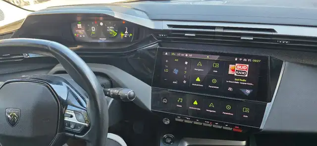 Peugeot 308 view 8
