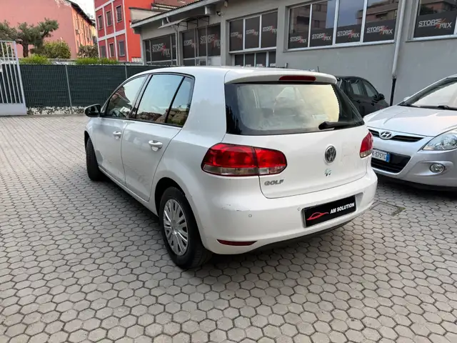 Volkswagen Golf view 4