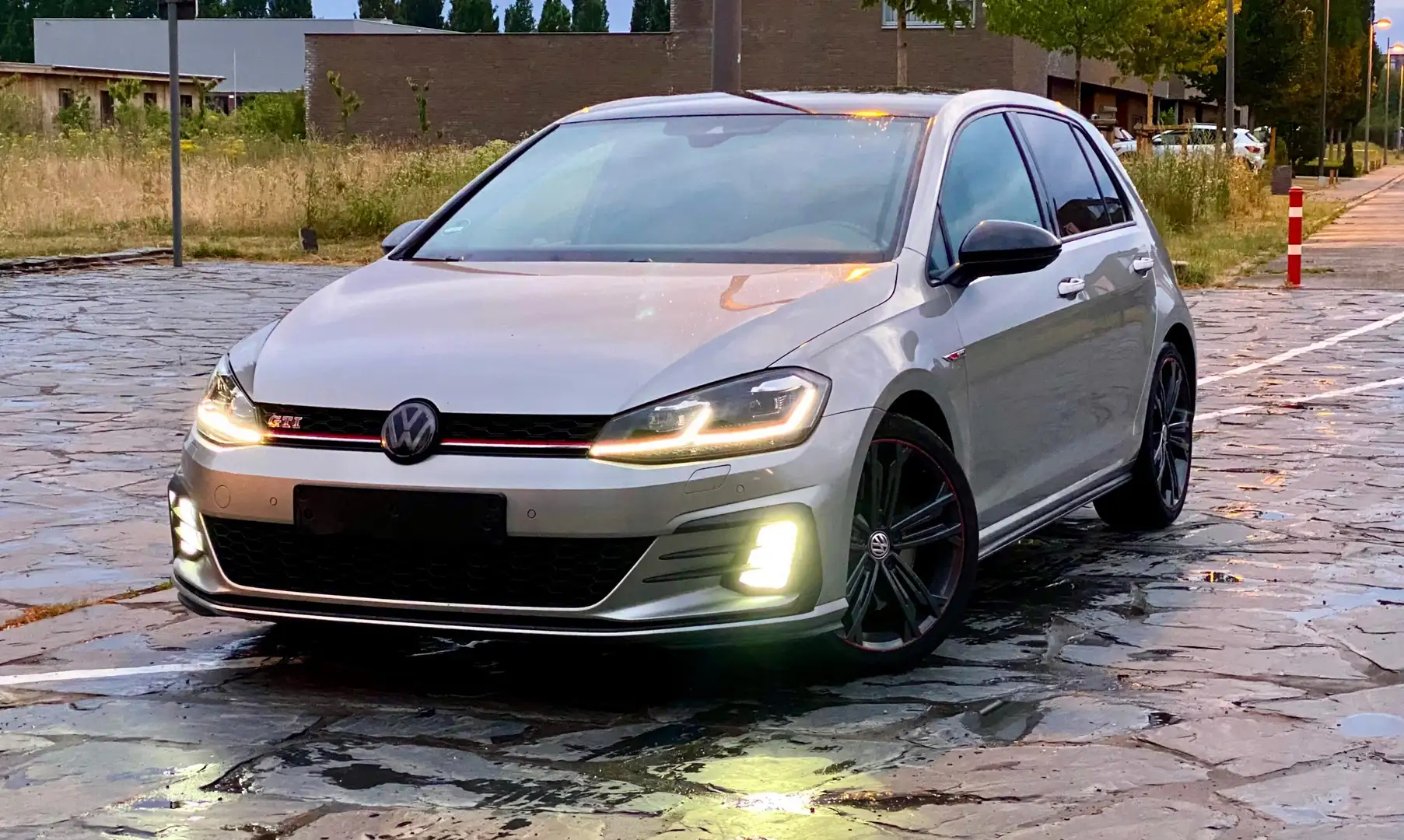 Volkswagen Golf GTI 7.5 Performance 2020 DSG/ACC/Bi-Xenon/Camera Gris - 1